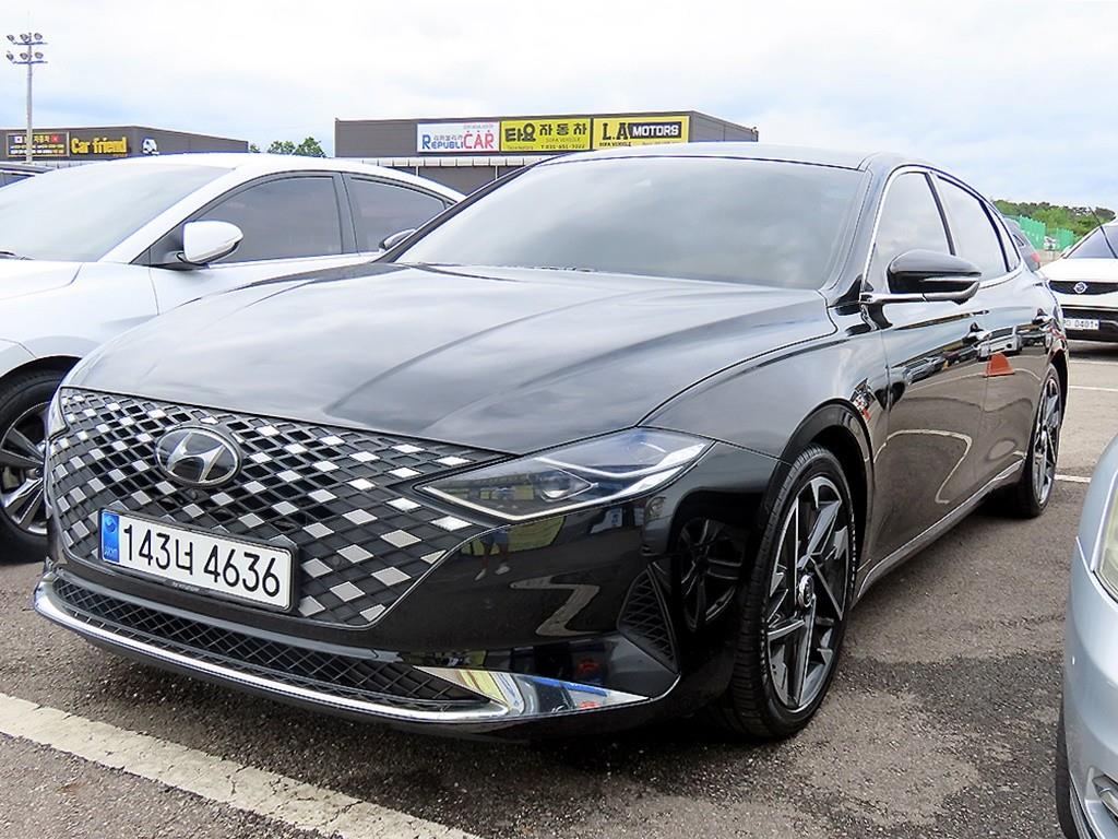 HYUNDAI Grandeur - Vista 2