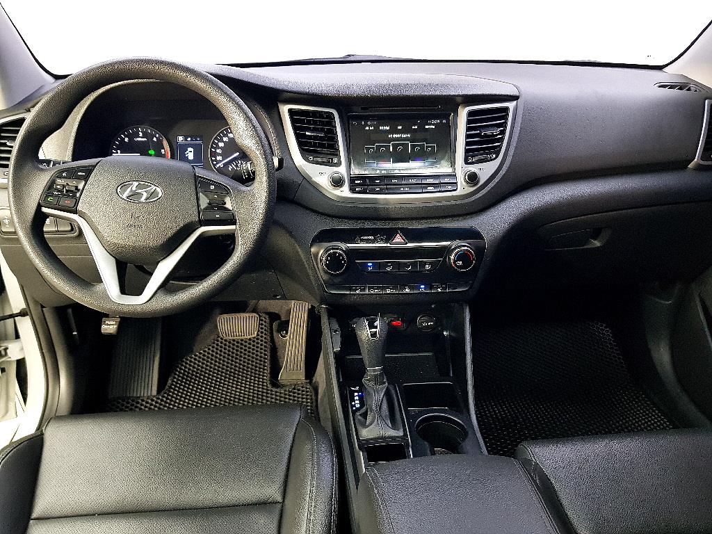HYUNDAI Tucson - Vista 5