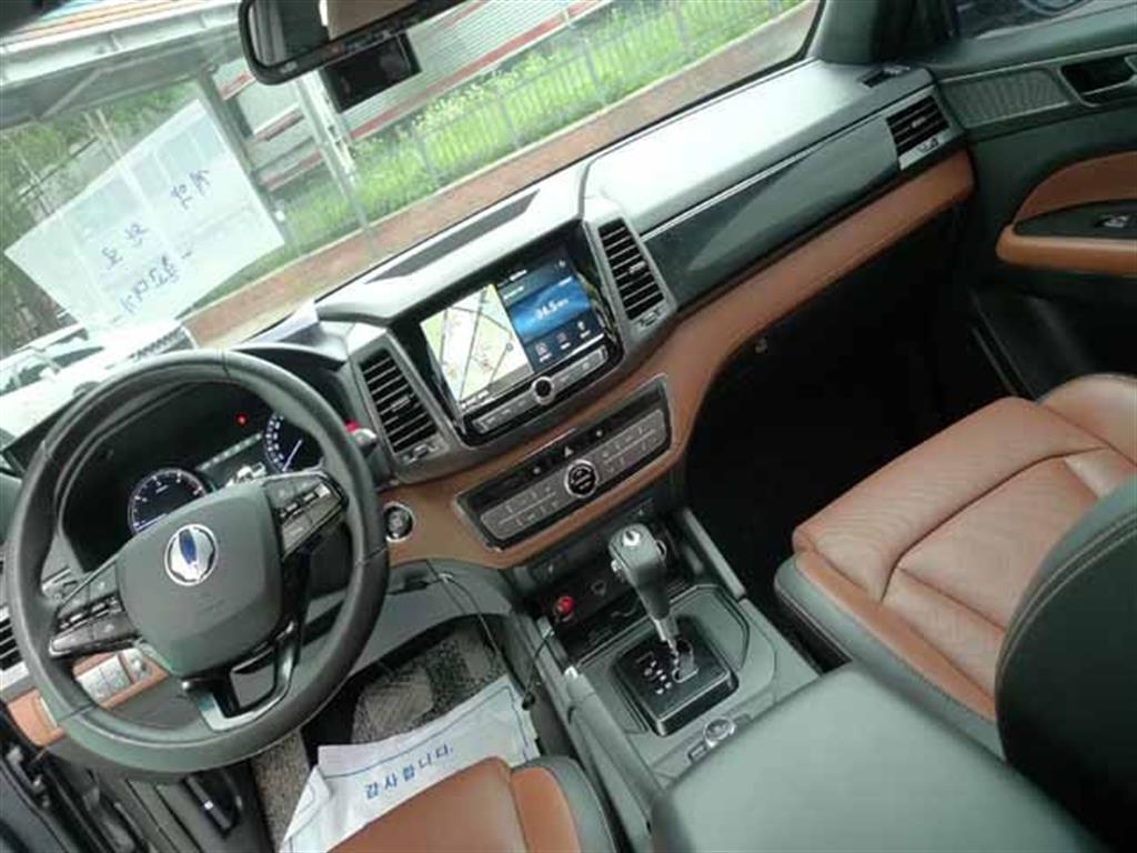 Ssangyong Rexton - Vista 9