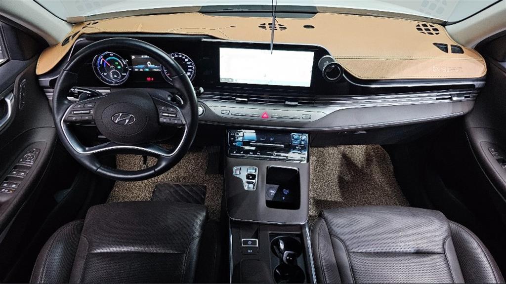 HYUNDAI Grandeur - Vista 6