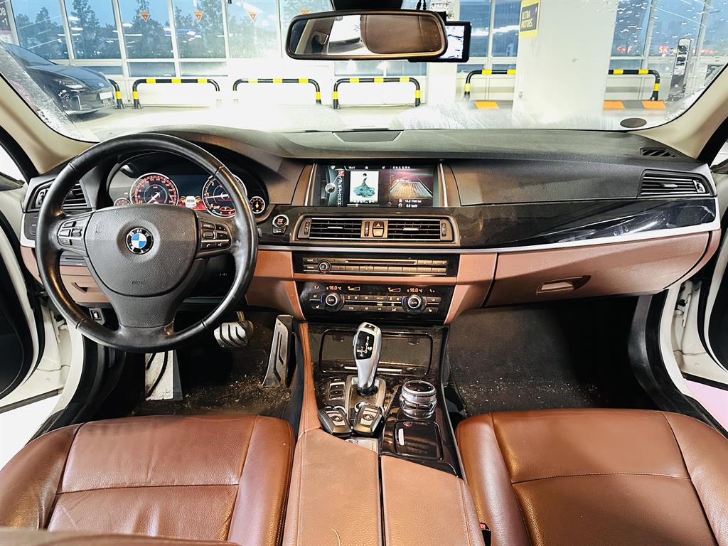 BMW 5 Series - Vista 10