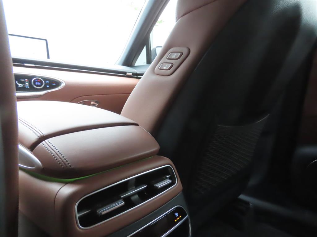 Genesis GV70 2024 Rojo - Importación desde Corea - HF Imports Iquique - Foto 8