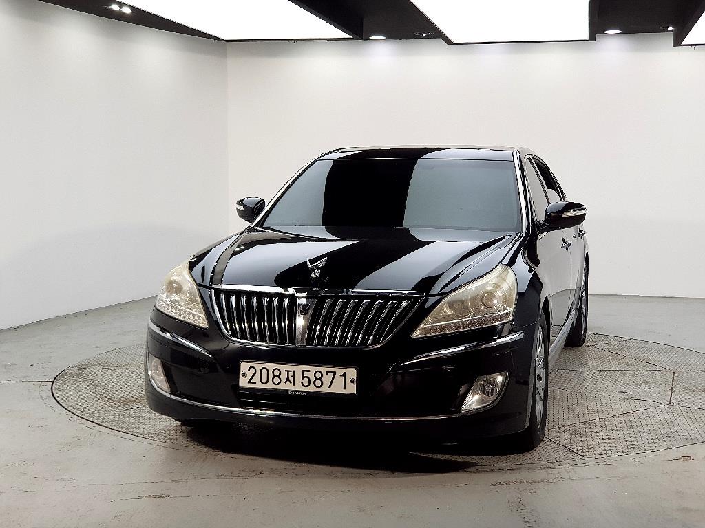 HYUNDAI Equus - Vista 2