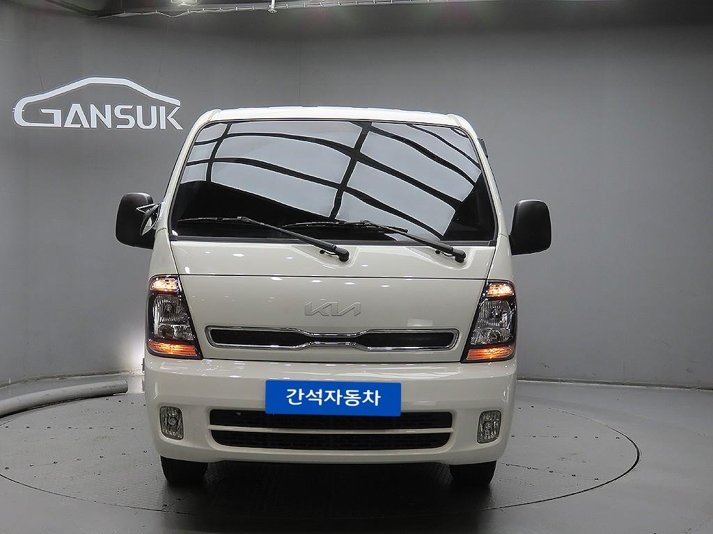 Small Truck Cargo (small) 2023 Blanco - Importación desde Corea - HF Imports Iquique - Foto 1