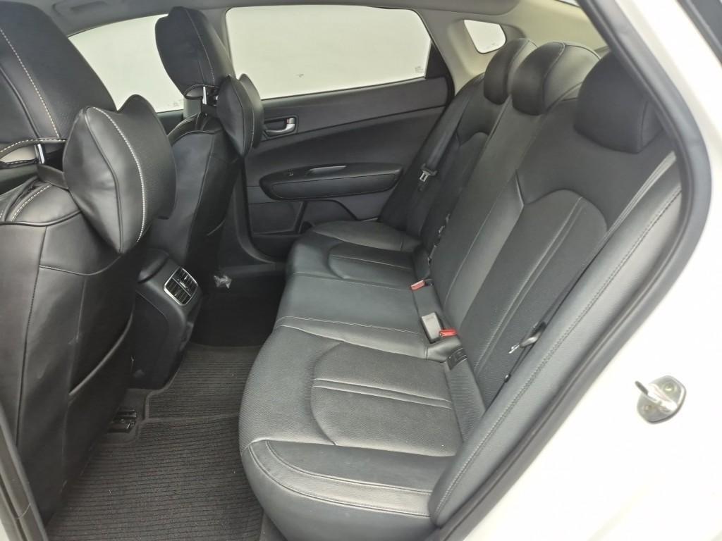 KIA K5 - Vista 12