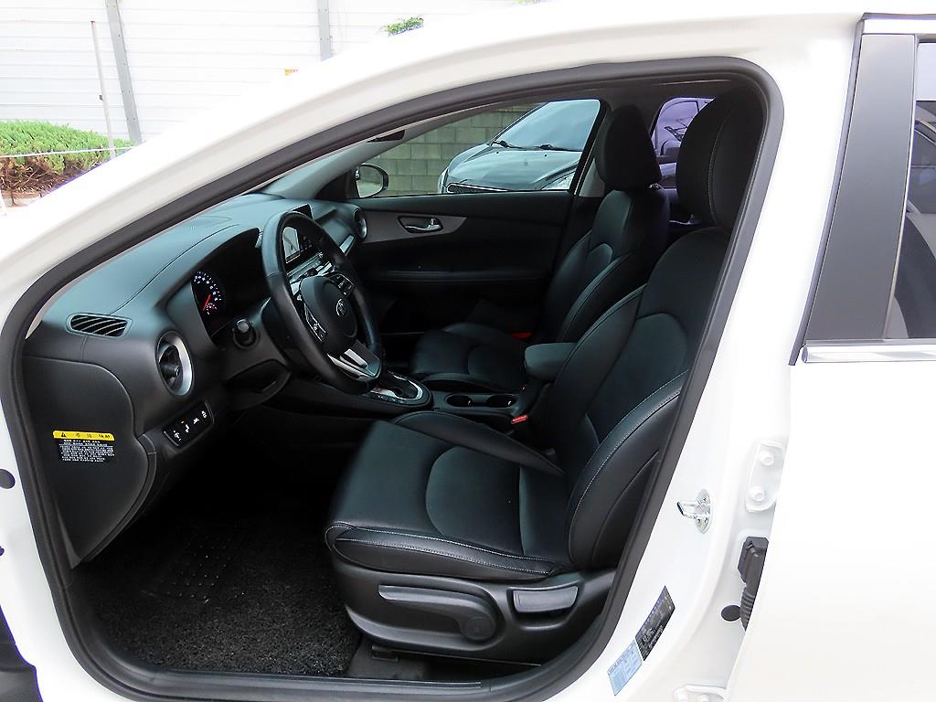KIA K3 - Vista 5