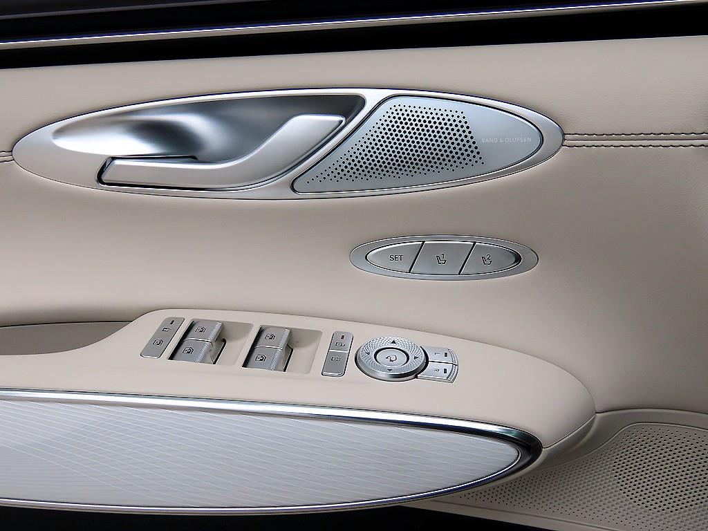 Genesis GV70 - Vista 12