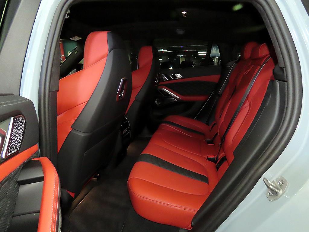 BMW X6M - Vista 7