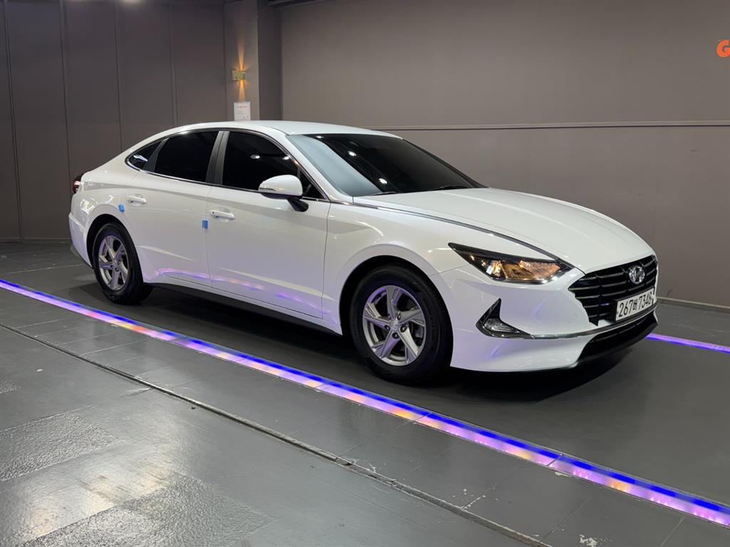HYUNDAI Sonata - Vista 2