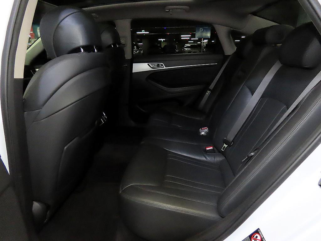 Genesis G80 - Vista 7