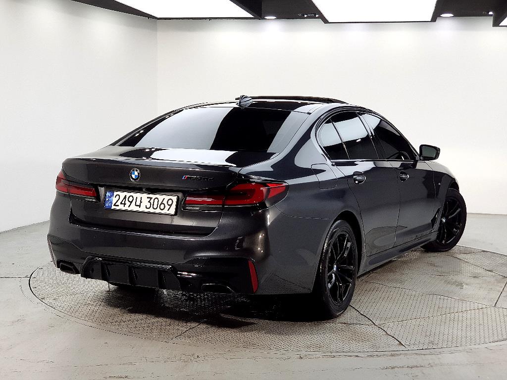 BMW 5 Series - Vista 4