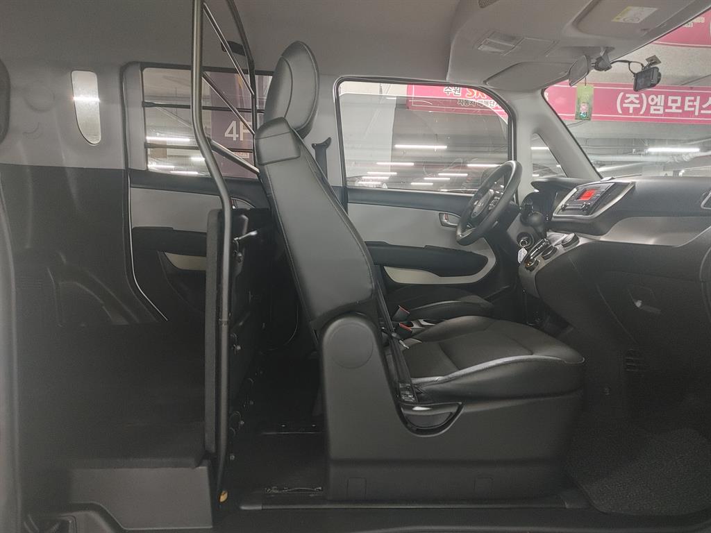 KIA Ray - Vista 5