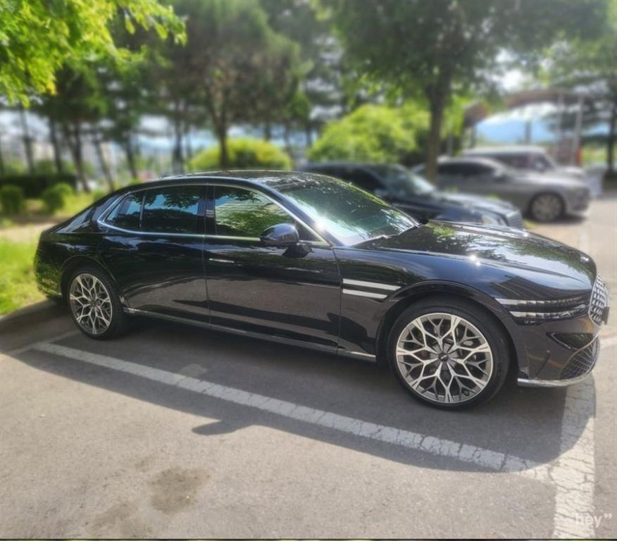 Genesis G90 - Vista 3