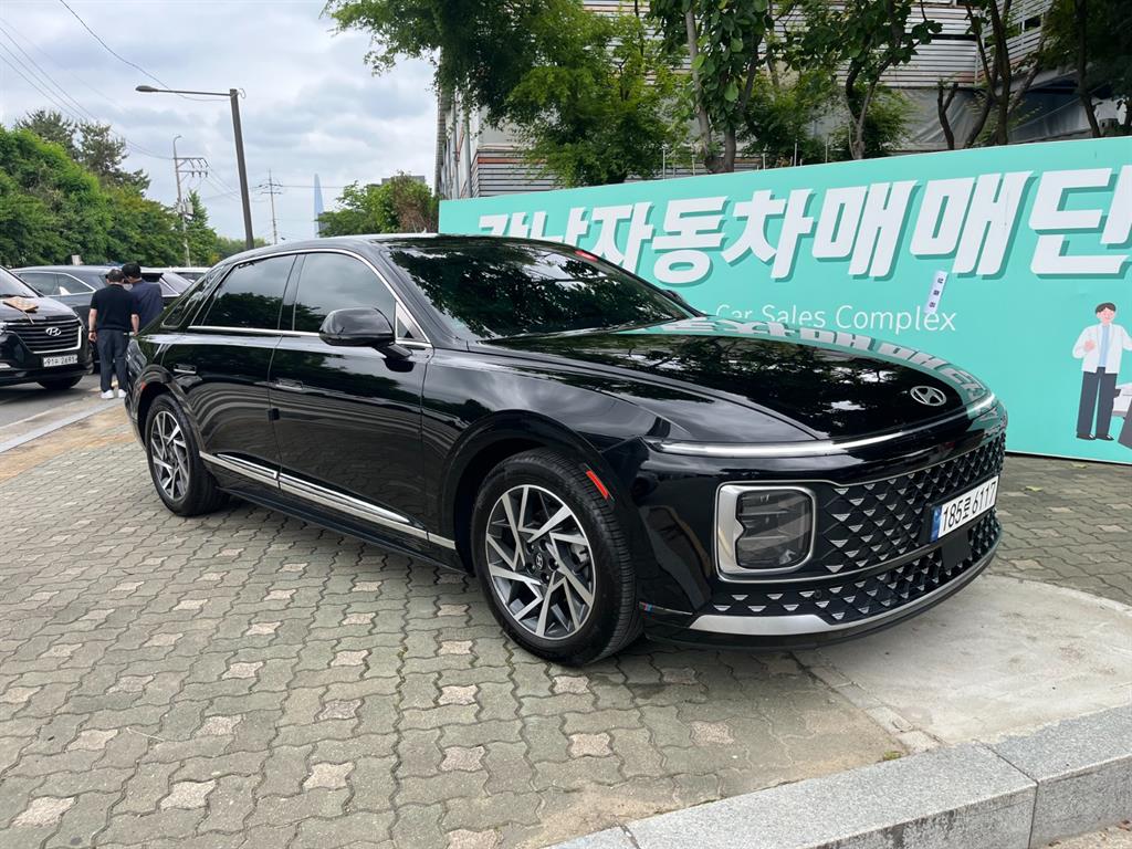 HYUNDAI Grandeur - Vista 2