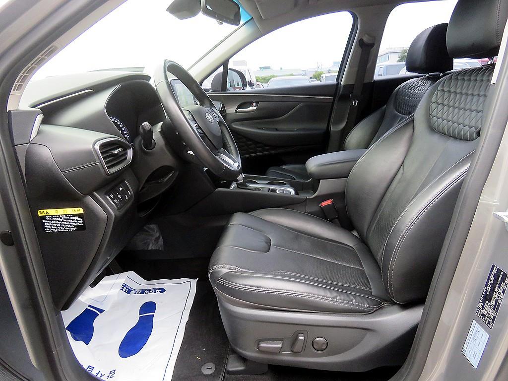 HYUNDAI Santa Fe - Vista 7