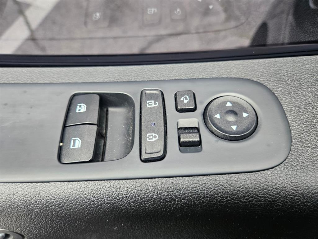 HYUNDAI Staria - Vista 9