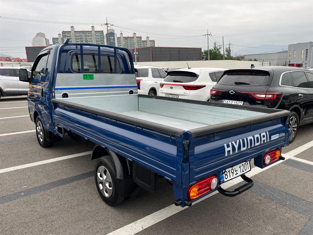 Small Truck Cargo (small) - Vista 4