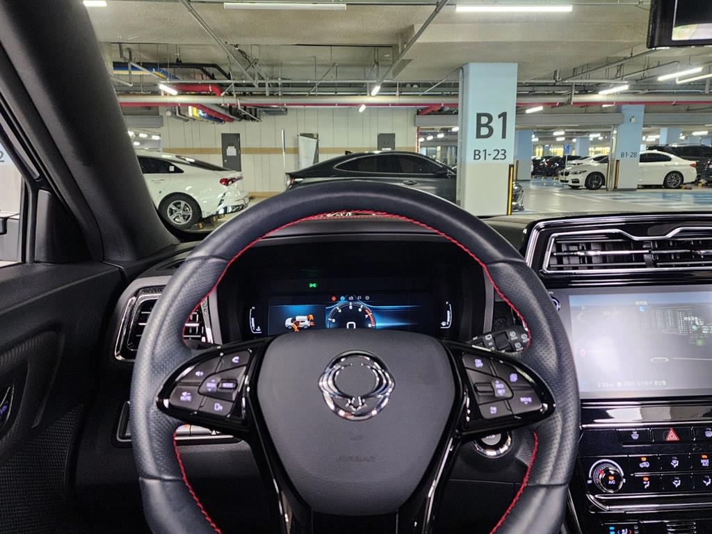 Ssangyong Tivoli - Vista 8