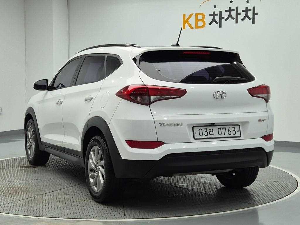 HYUNDAI Tucson - Vista 2
