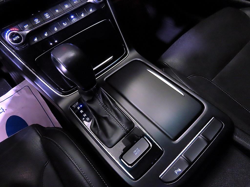 HYUNDAI Grandeur - Vista 12