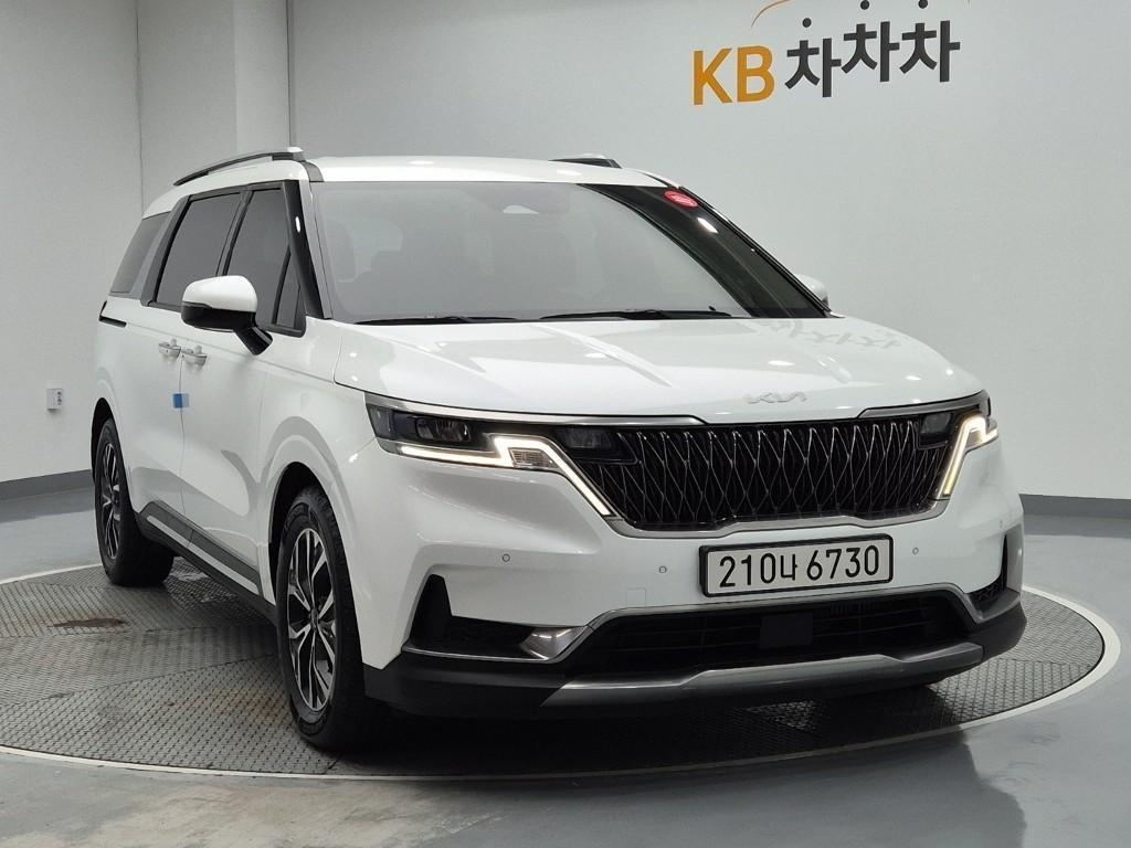 KIA Carnival - Vista 2