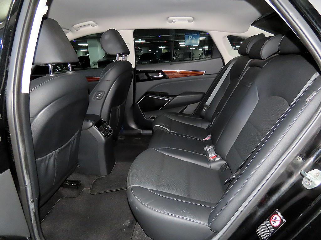 KIA K7 - Vista 7