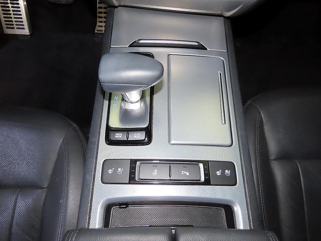 Genesis G80 - Vista 12