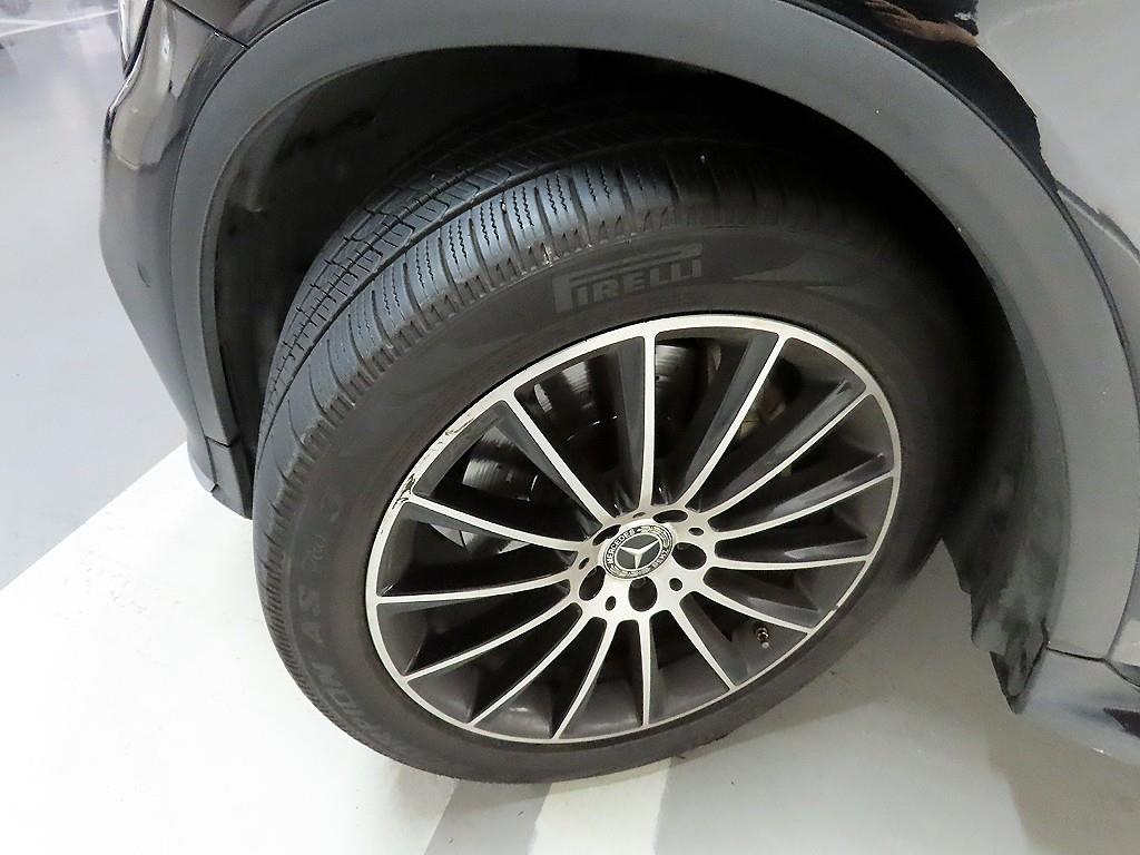 Mercedes Benz GLC Class 2018 Negro - Importación desde Corea - HF Imports Iquique - Foto 19