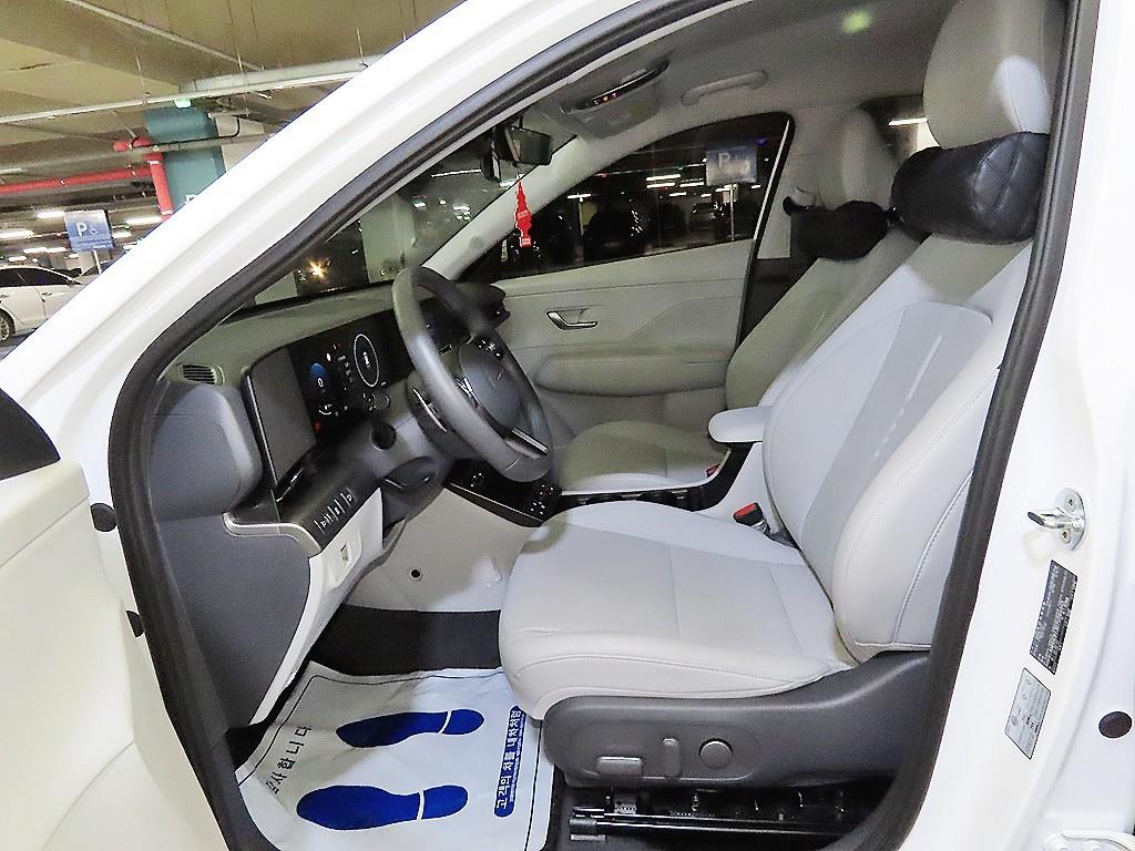 HYUNDAI Kona - Vista 6