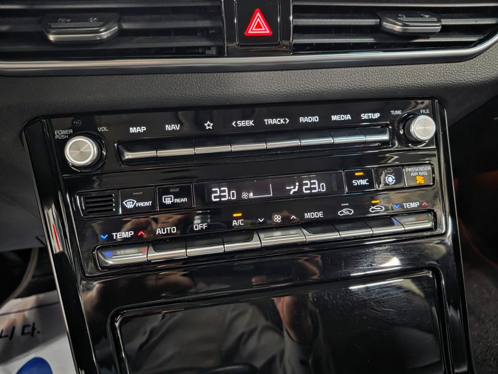 KIA K7 - Vista 10