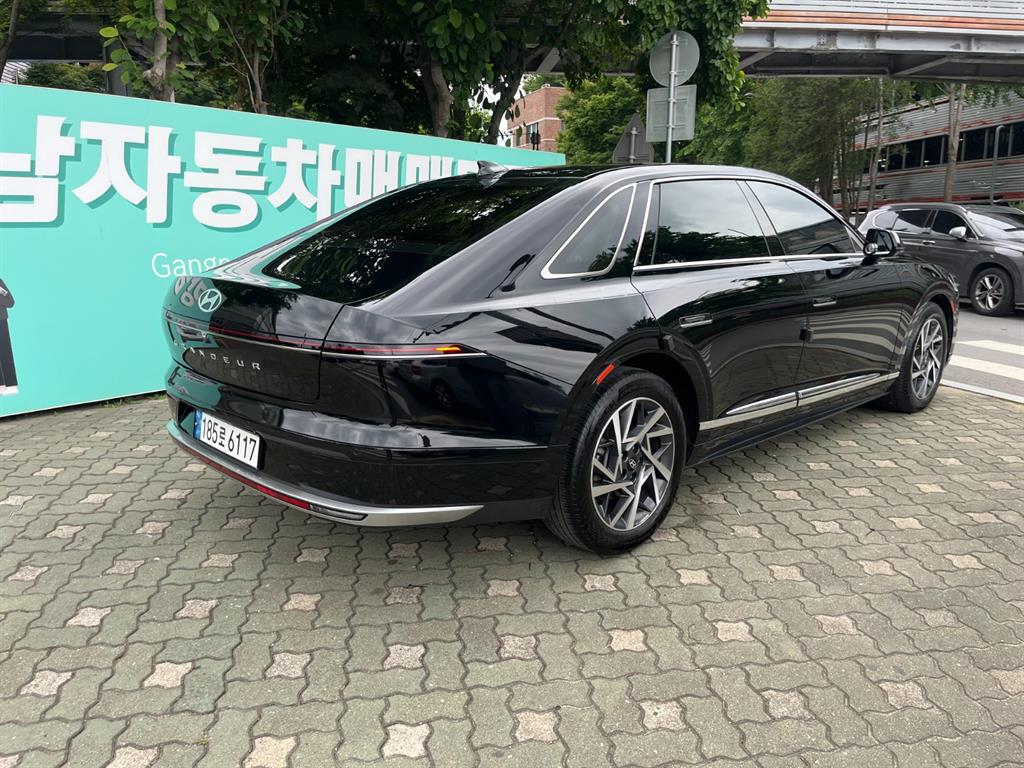 HYUNDAI Grandeur - Vista 4