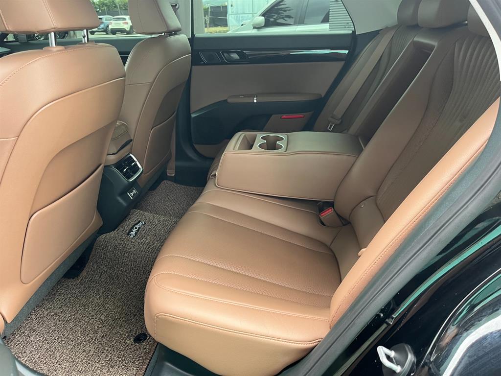 HYUNDAI Grandeur - Vista 7