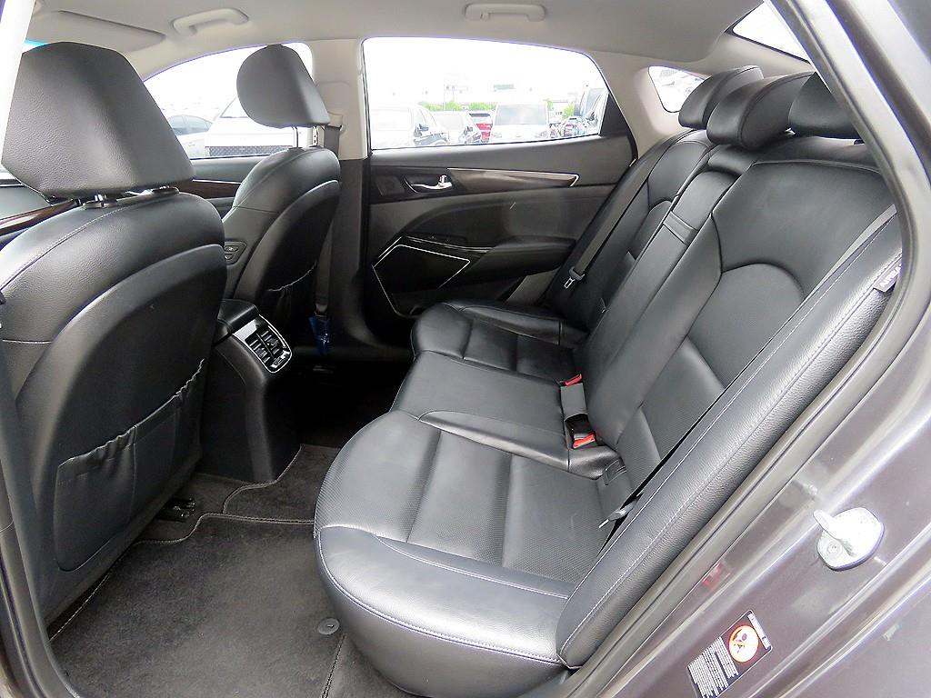 KIA K7 - Vista 6