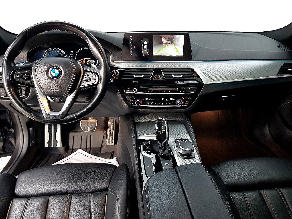 BMW 5 Series - Vista 5