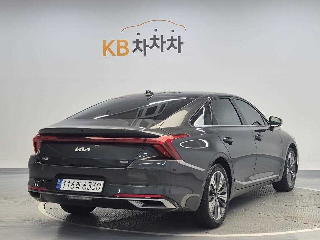 KIA K8 - Vista 3