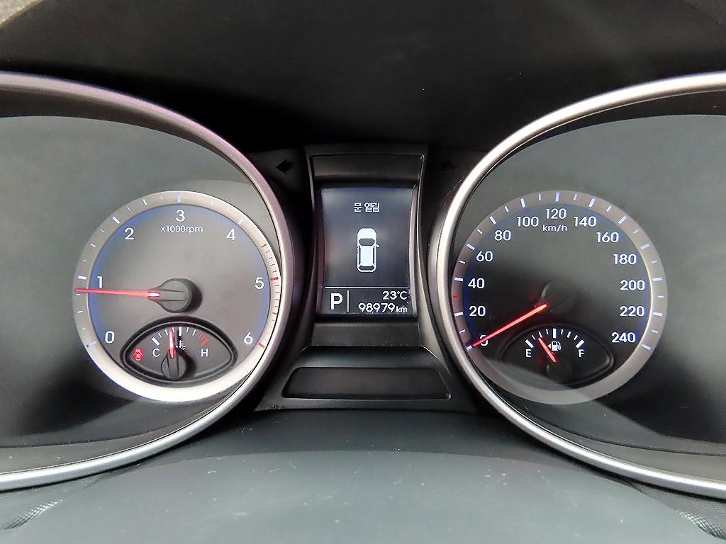 HYUNDAI Santa Fe - Vista 9