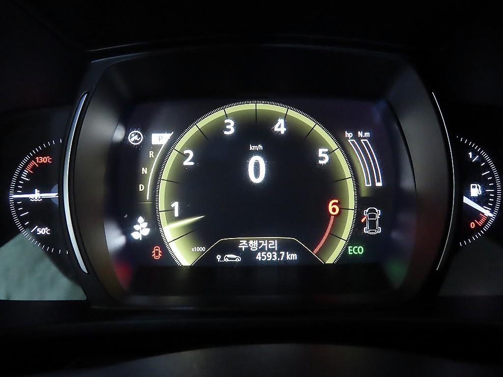 SAMSUNG QM6 - Vista 9