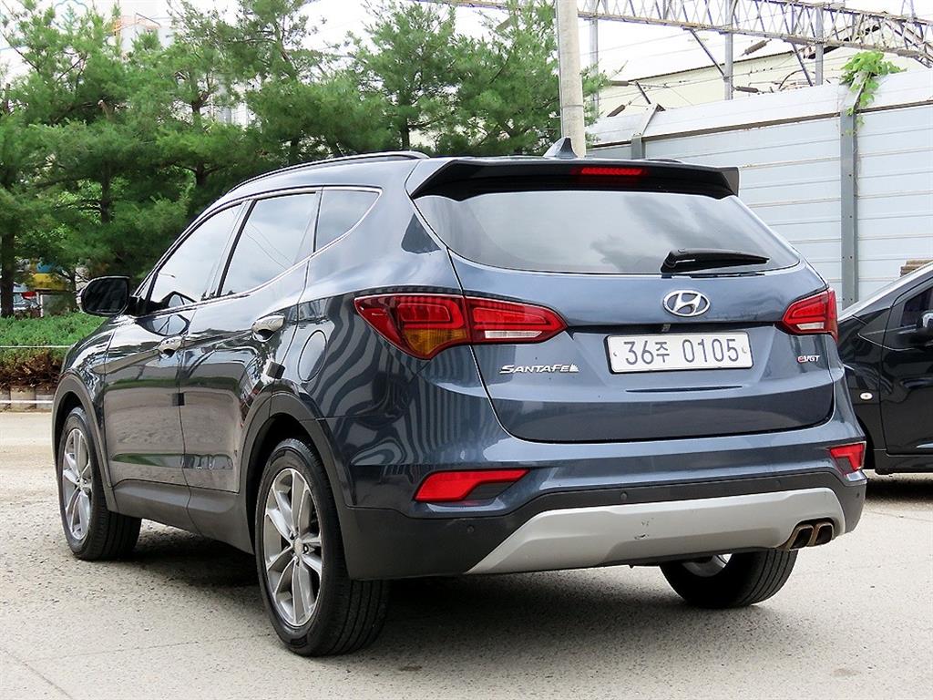 HYUNDAI Santa Fe - Vista 3