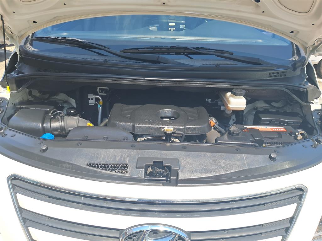 HYUNDAI Starex 2017 Blanco - Importación desde Corea - HF Imports Iquique - Foto 16