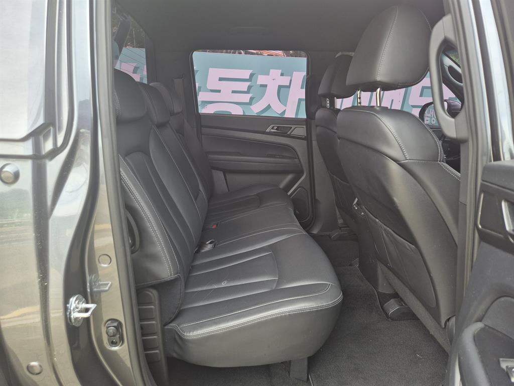 Ssangyong Rexton - Vista 11