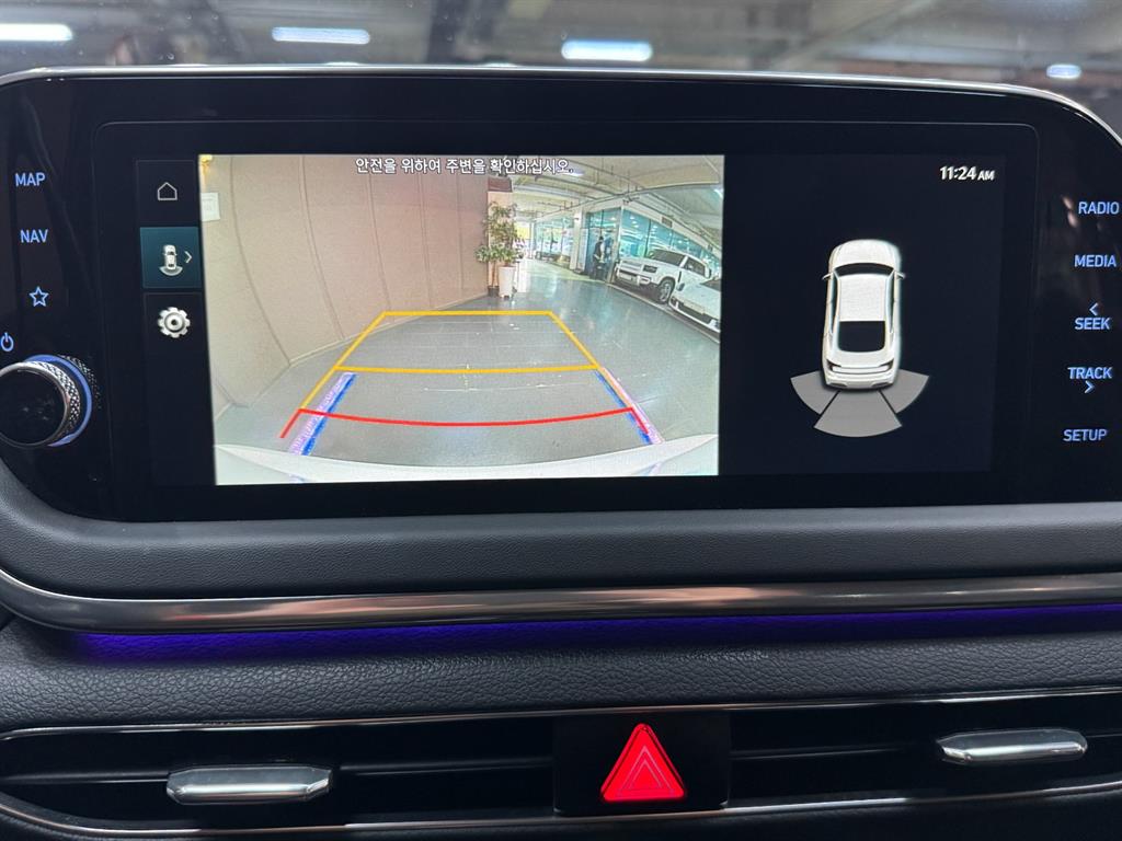 HYUNDAI Sonata - Vista 11