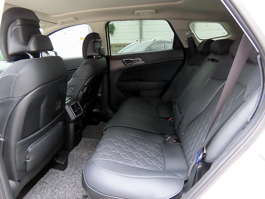 KIA Sportage - Vista 6