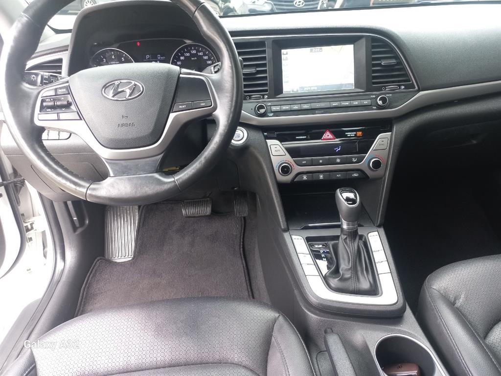 HYUNDAI Avante 2017 Blanco - Importación desde Corea - HF Imports Iquique - Foto 13