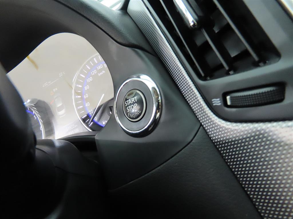 Infiniti Q - Vista 10