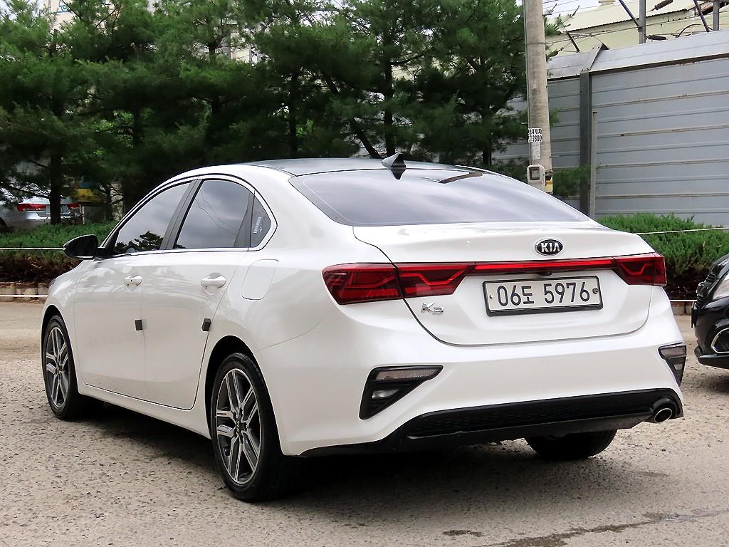 KIA K3 - Vista 3