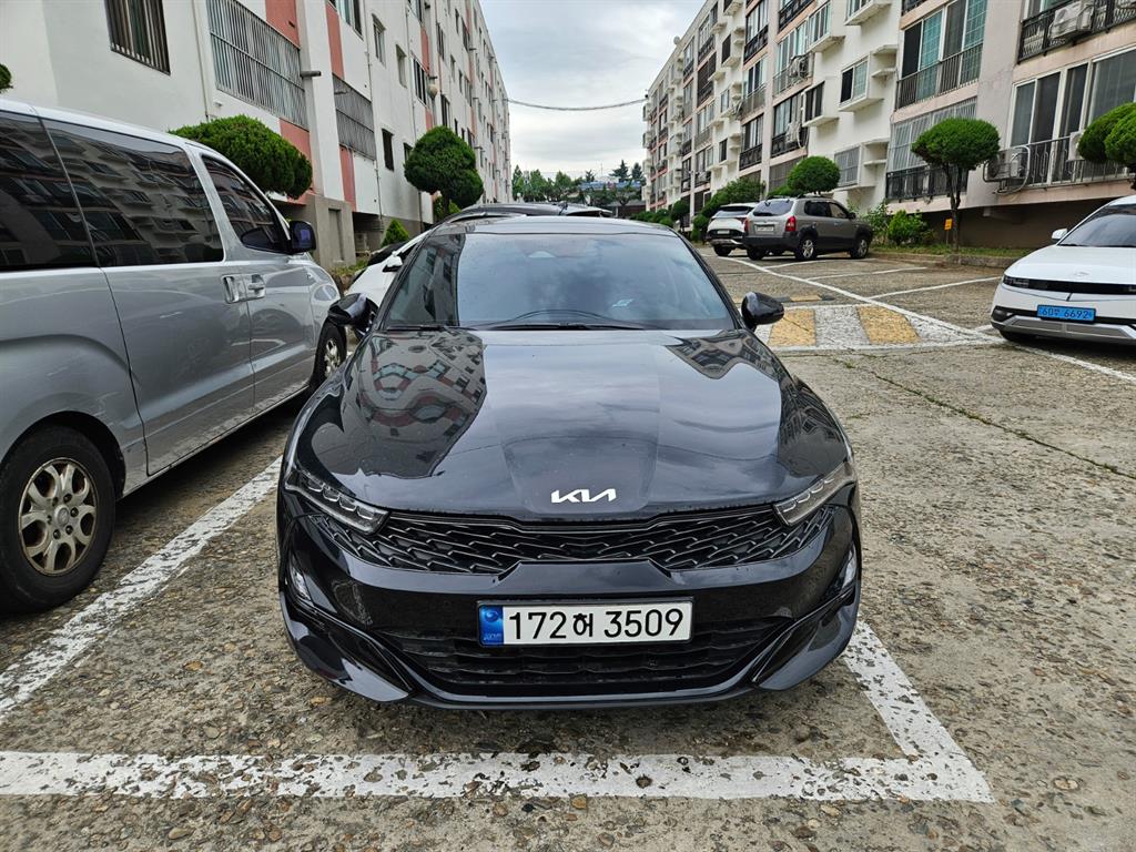 KIA K5 2023 Negro - Importación desde Corea - HF Imports Iquique - Foto 1