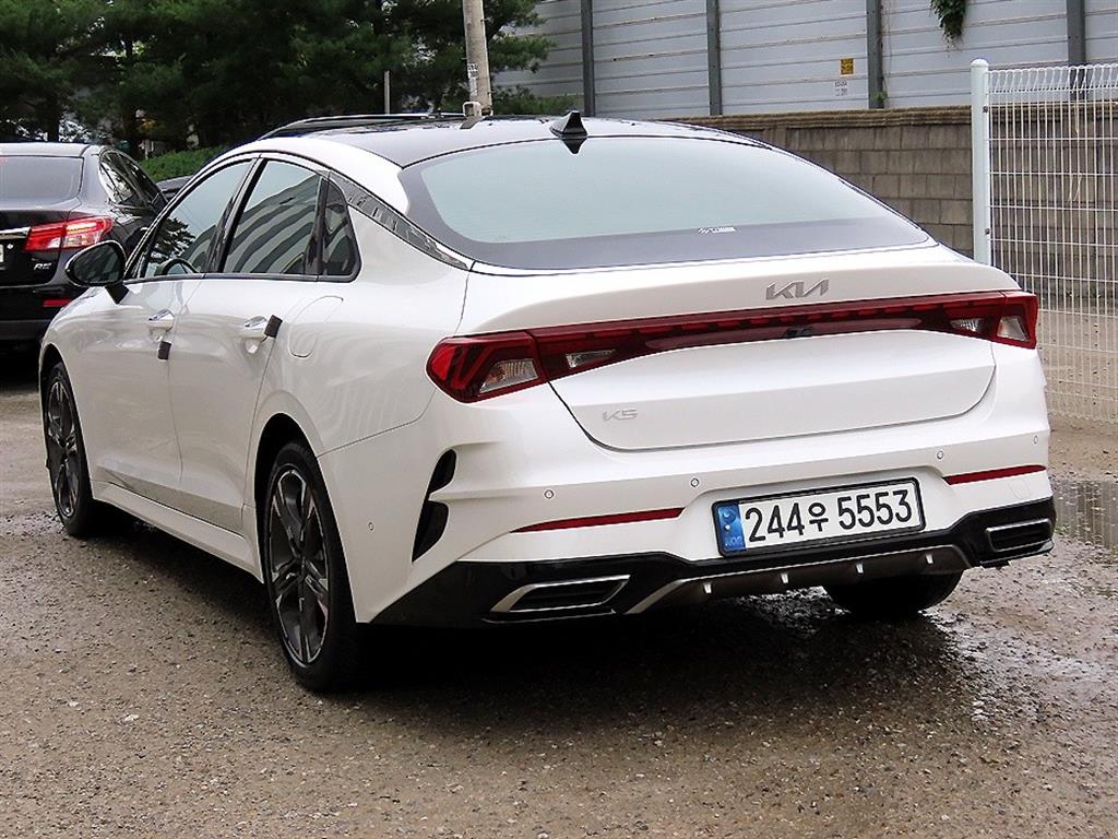 KIA K5 - Vista 3