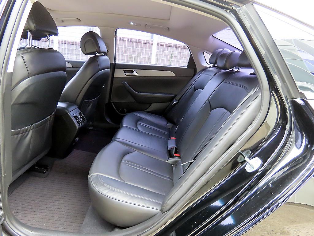 HYUNDAI Sonata - Vista 6