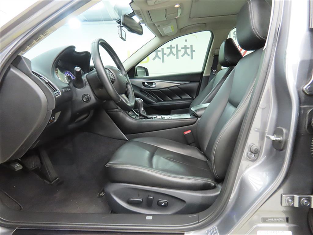 Infiniti Q - Vista 5