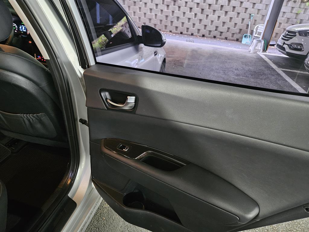 KIA K5 - Vista 7